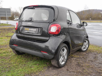 SMART EQ fortwo plus-Paket Cool&Audio Volldach 22kW