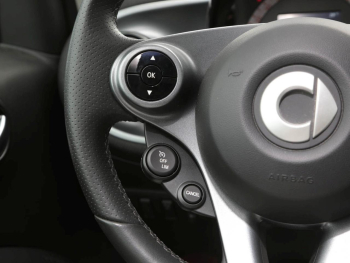 SMART EQ fortwo pulse Plus-Paket Panorama LED SHZ
