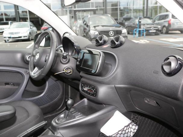 SMART EQ fortwo pulse Plus-Paket Panorama LED SHZ SMART EQ fortwo pulse Plus-Paket Panorama LED SHZ