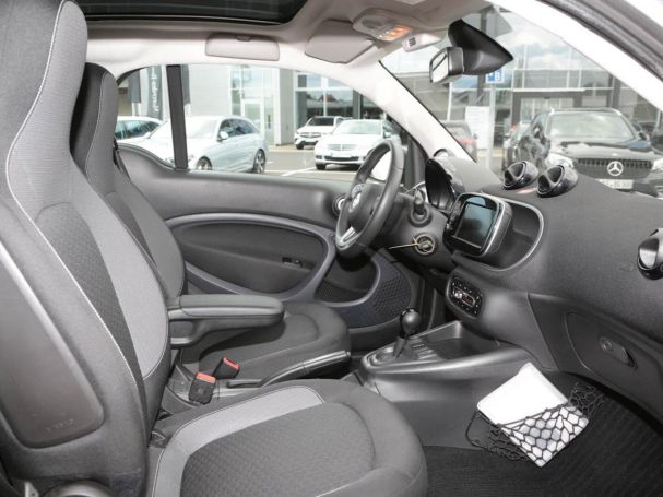 SMART EQ fortwo pulse Plus-Paket Panorama LED SHZ SMART EQ fortwo pulse Plus-Paket Panorama LED SHZ