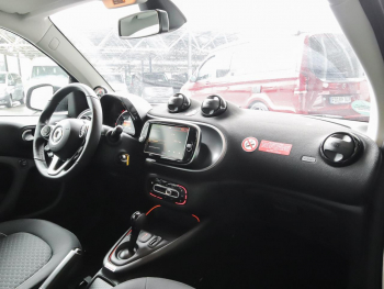 SMART smart EQ fortwo passion Exclusive-Paket Panorama