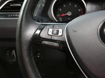 VW Tiguan 2.0 TSI OFFROAD 4Mot.  Navi ACC HUD