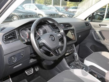 VW Tiguan 2.0 TSI OFFROAD 4Mot.  Navi ACC HUD