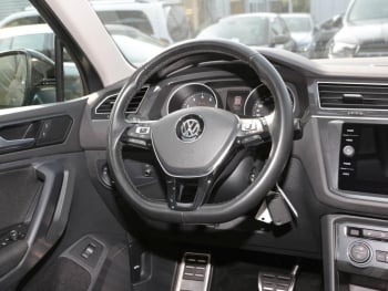 VW Tiguan 2.0 TSI OFFROAD 4Mot.  Navi ACC HUD