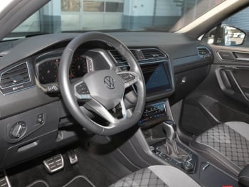 VW Tiguan Allspace 2.0 TSI R-Line 4Mot Navi Panorama