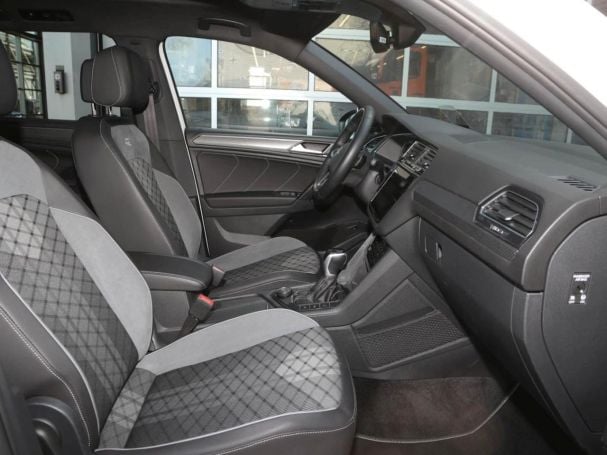VW Tiguan Allspace 2.0 TSI R-Line 4Mot Navi Panorama VW Tiguan Allspace 2.0 TSI R-Line 4Mot Navi Panorama