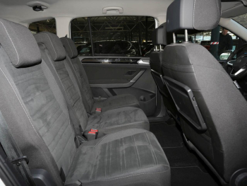 VW Touran 1.5 TSI Highline Navi ACC Massage-Sitze