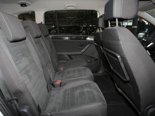 VW Touran 1.5 TSI Highline Navi ACC Massage-Sitze VW Touran 1.5 TSI Highline Navi ACC Massage-Sitze