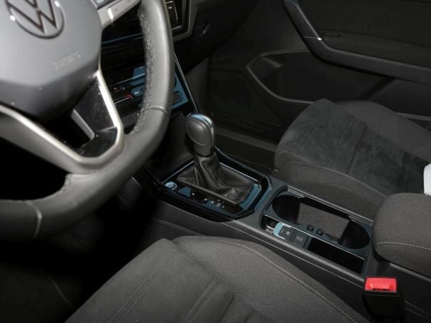 VW Touran 1.5 TSI Highline Navi ACC Massage-Sitze VW Touran 1.5 TSI Highline Navi ACC Massage-Sitze