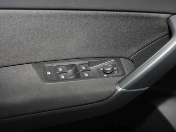 VW Touran 1.5 TSI Highline Navi ACC Massage-Sitze