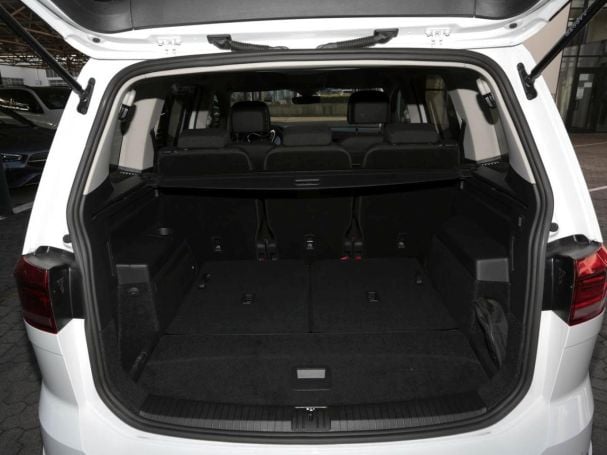 VW Touran 1.5 TSI Highline Navi ACC Massage-Sitze VW Touran 1.5 TSI Highline Navi ACC Massage-Sitze