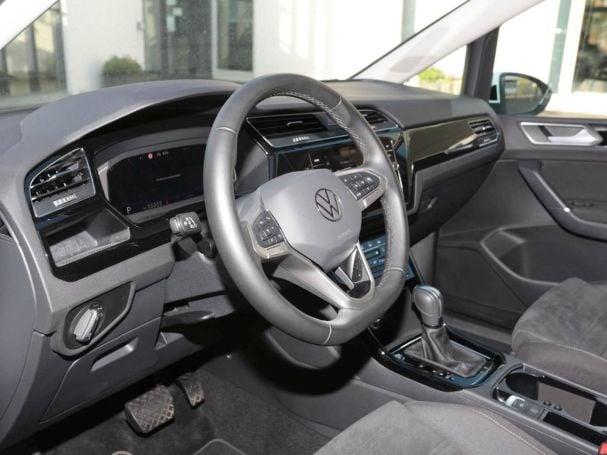 VW Touran 1.5 TSI Highline Navi ACC Massage-Sitze VW Touran 1.5 TSI Highline Navi ACC Massage-Sitze