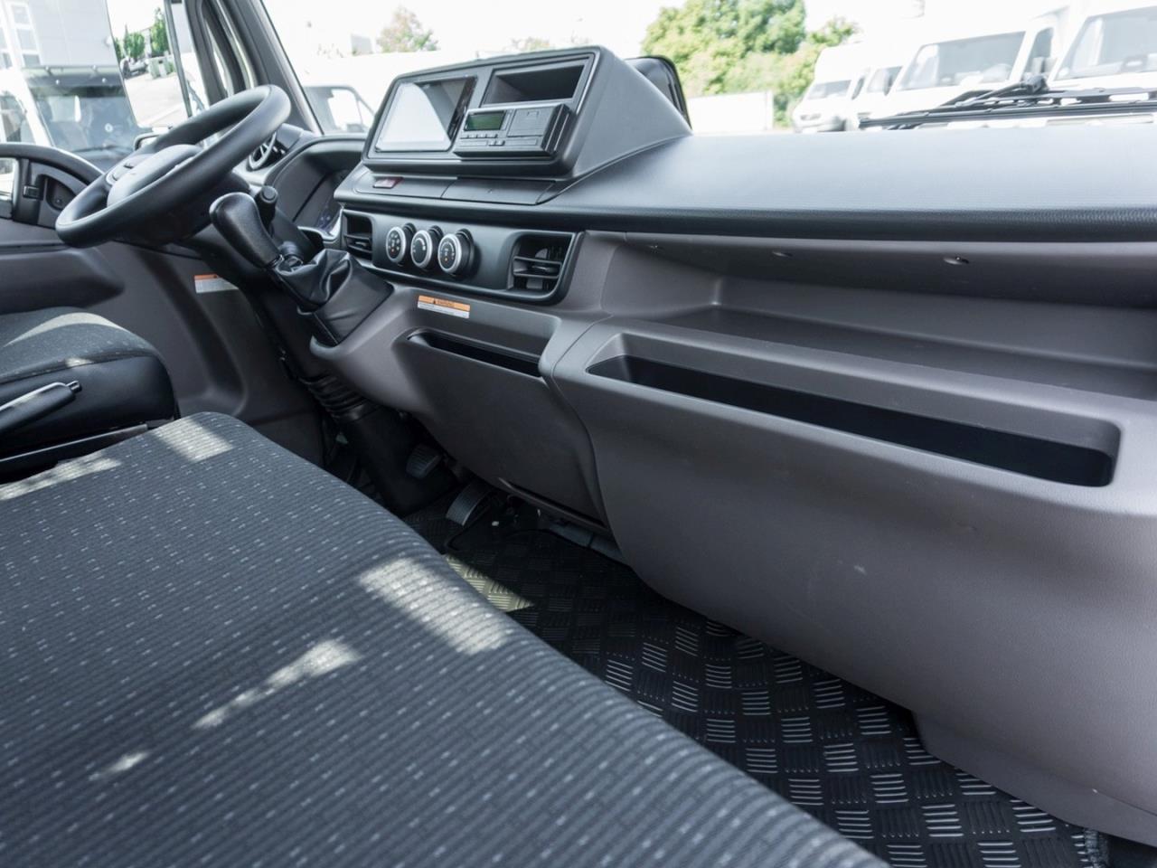 FUSO Canter 7C18 MEILLER TRIGENIUS 3-Seiten-Kipper