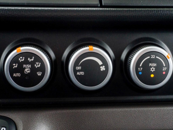 FUSO eCanter 4C15e 3 Seitenkipper DAB+ Apple Carplay