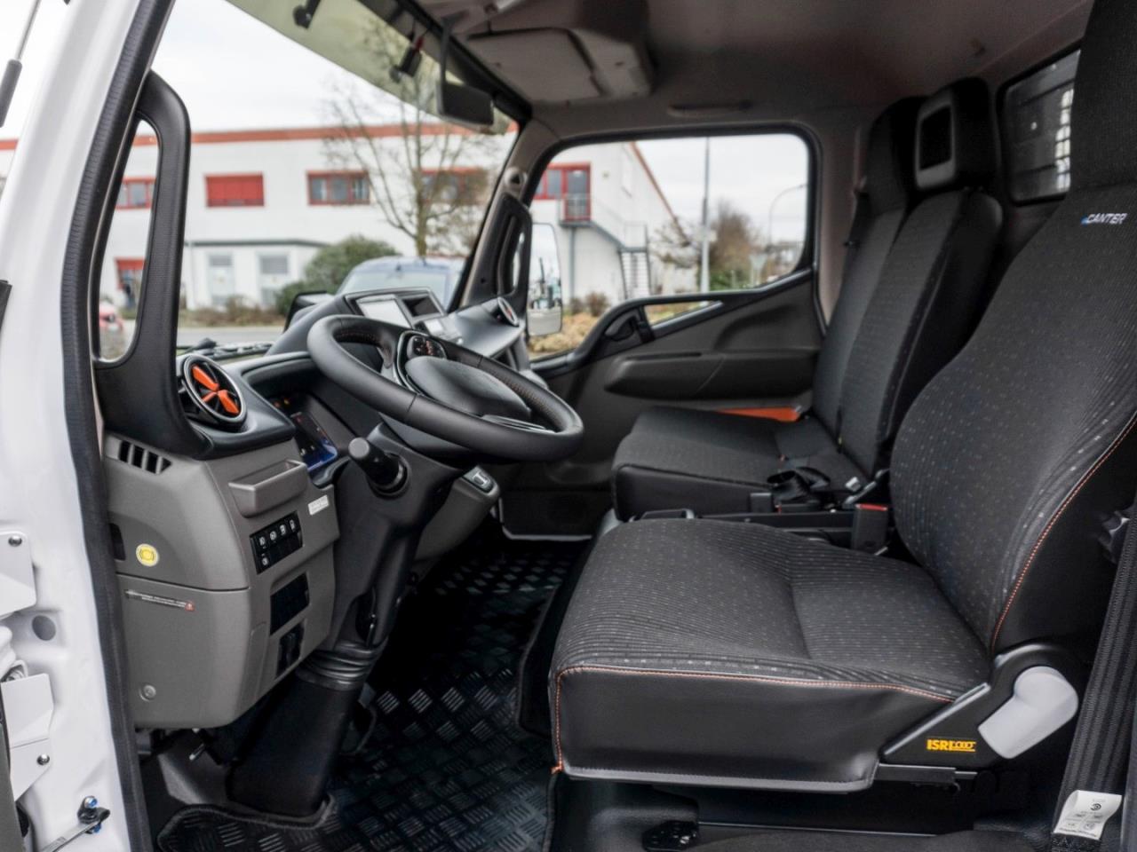 FUSO eCanter 4C15e 3 Seitenkipper DAB+ Apple Carplay