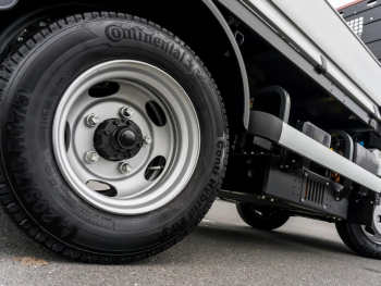 FUSO eCanter 4S15e Hinterkipper DAB+ Apple CarPlay