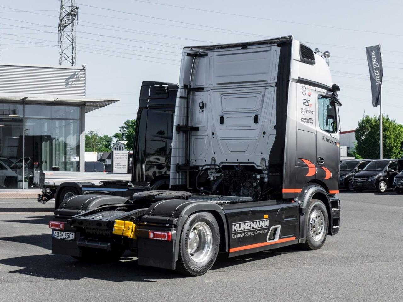 Mercedes-Benz Actros 1848 LS Giga Leder SANI tower TruckLocker