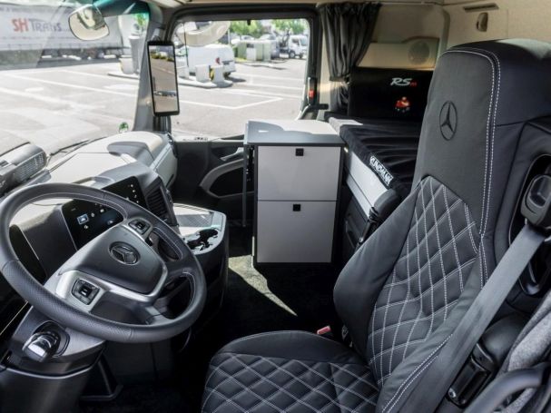 Mercedes-Benz Actros 1848 LS Giga Leder SANI tower TruckLocker