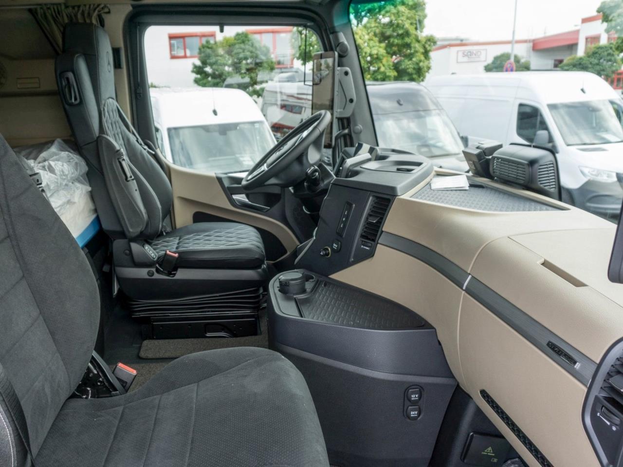 Mercedes-Benz Actros 1848 LS G291 Standklima Lampenbügel