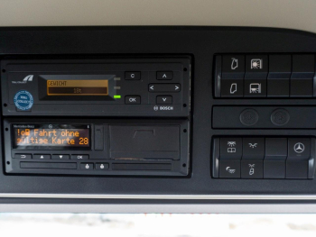 Mercedes-Benz Actros 1848 LS G291 Standklima Lampenbügel