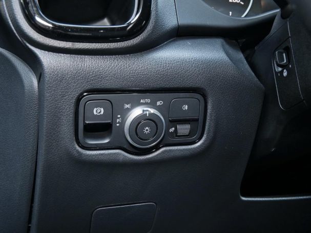 Mercedes-Benz eVito Vito 129 Tourer PRO Lang Distronic Kamera