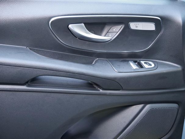 Mercedes-Benz eVito Vito 129 Tourer PRO Lang Distronic Kamera