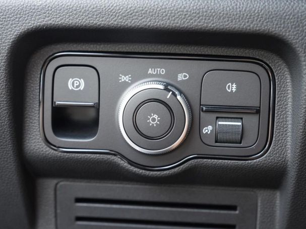 Mercedes-Benz T 180 d PROGRESSIVE Standard Keyless Kamera AHK