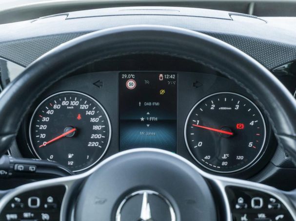 Mercedes-Benz T 180 d Standard Navi Kamera Park-Paket Spiegel-P