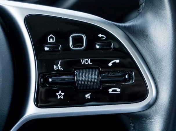 Mercedes-Benz T 180 d Standard Navi Kamera Park-Paket Spiegel-P