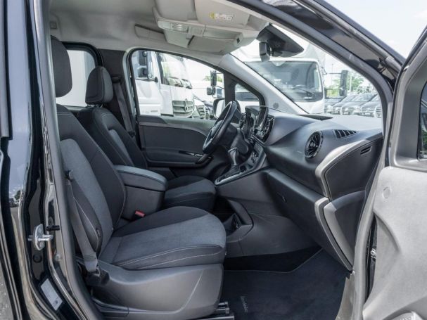 Mercedes-Benz T 180 d Standard Navi Kamera Park-Paket Spiegel-P