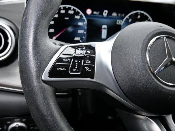 Mercedes-Benz V 220 d AVANTGARDE Lang Navi Distronic Burmester