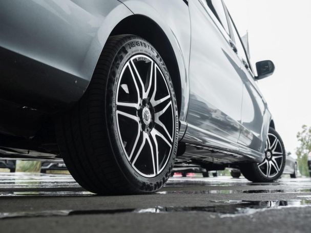Mercedes-Benz V 300 d 4M Avantgarde Edtition lang AMG AHK 360°