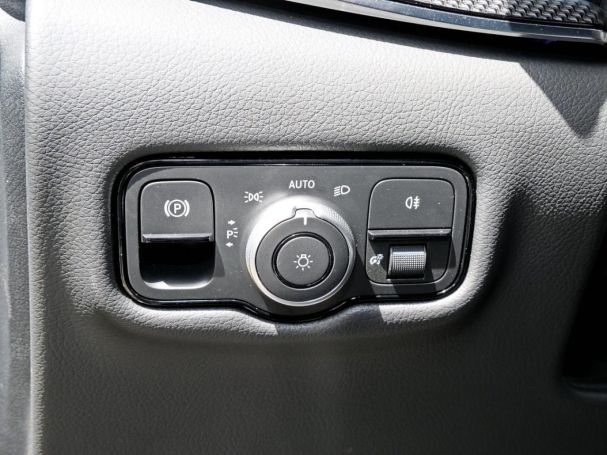 Mercedes-Benz V 300 d 4M AVANTGARDE Lang AMG Night Distronic