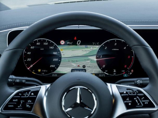 Mercedes-Benz V 300 d 4M Avantgarde lang Panorama 360° AHK