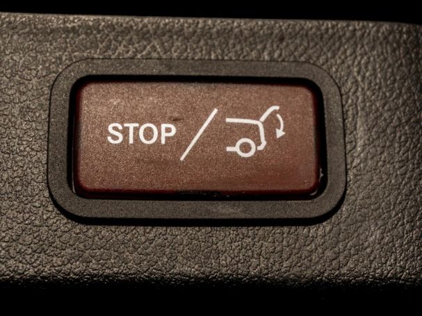 Mercedes-Benz V 300 d 4MATIC STYLE Lang Panorama Distronic AHK