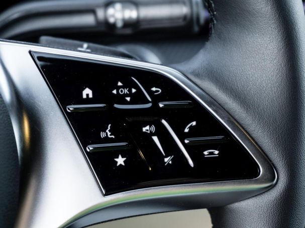 Mercedes-Benz V 300 d Avantgarde lang AMG Distronic 360° AHK