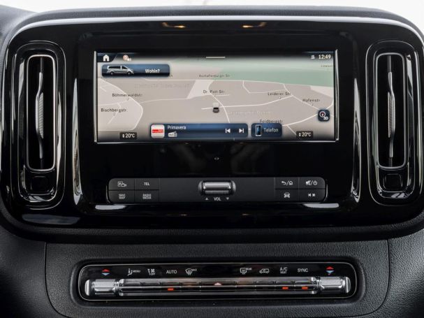 Mercedes-Benz Vito 124 CDI 4x4 Tourer PRO Lang Distronic AHK