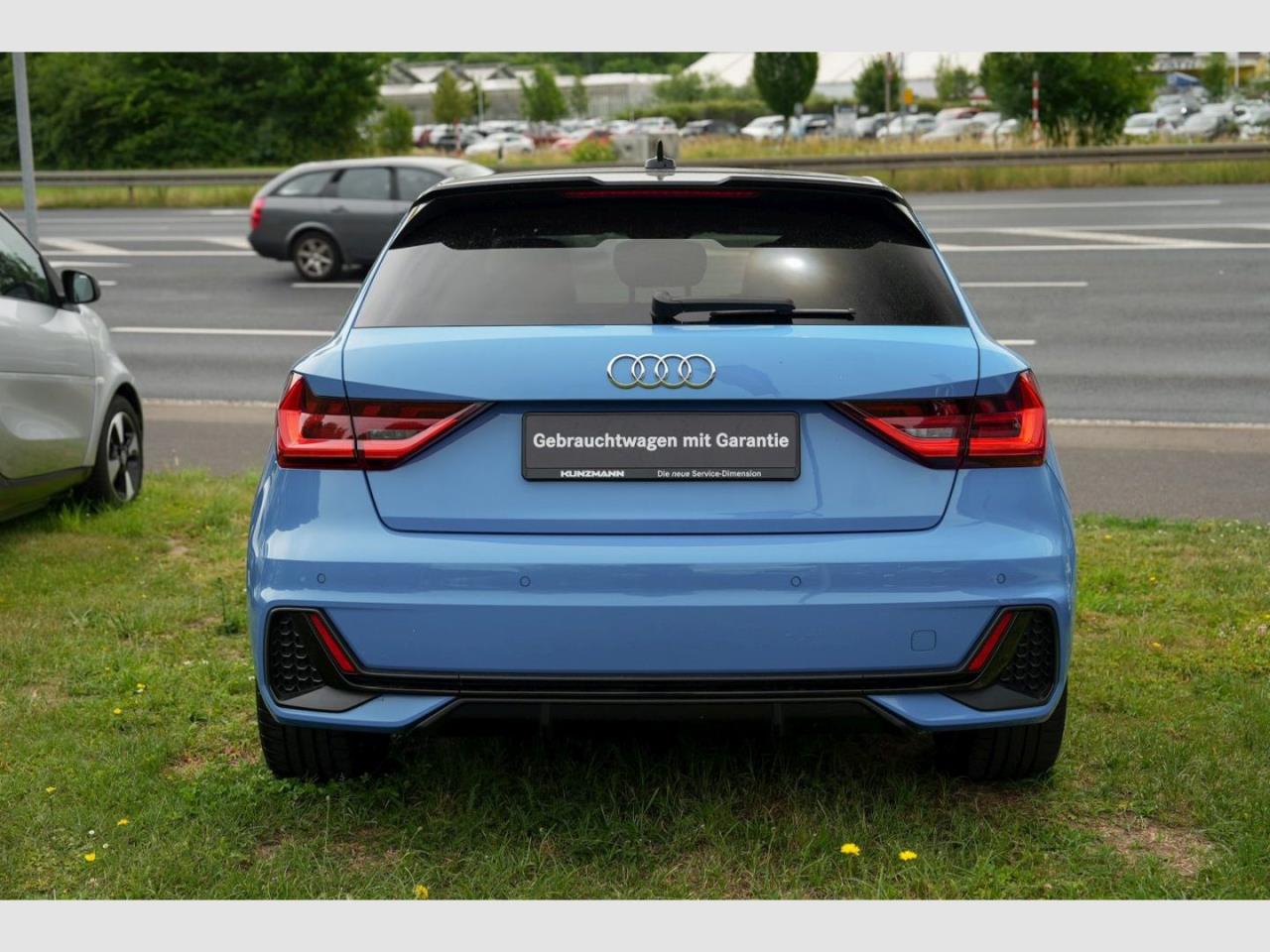 AUDI A1 30 Sportback 1.0.TFSI S line  MMINavi+ ACC