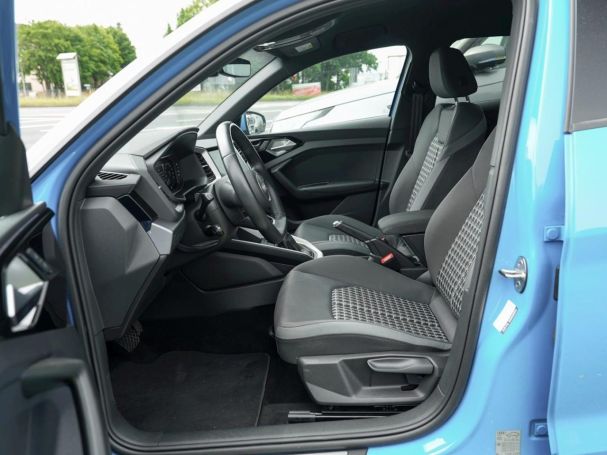 AUDI A1 30 Sportback 1.0.TFSI S line  MMINavi+ ACC