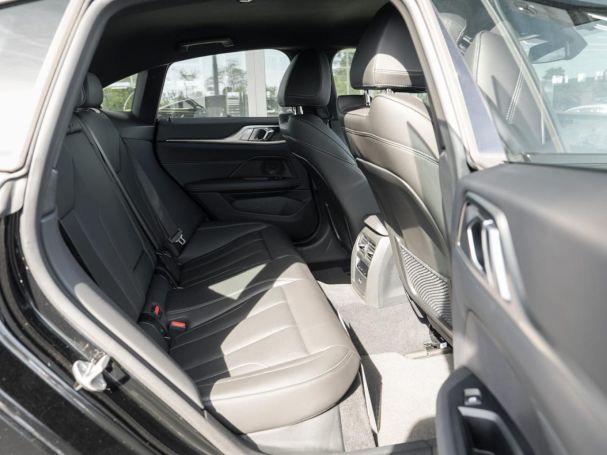 BMW i4 Gran Coupé 40 eDrive Kamera Easy-Pack SpurH