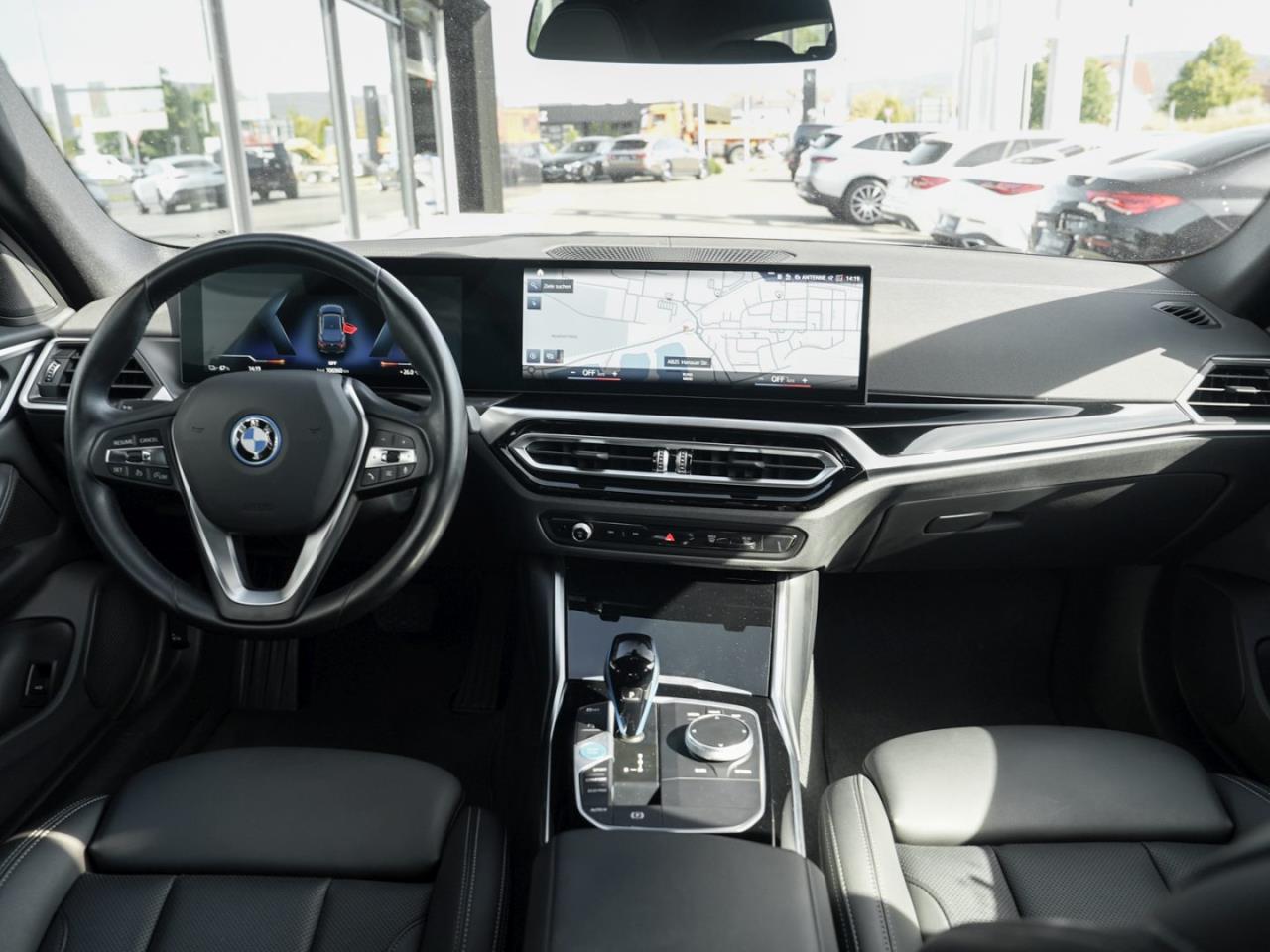 BMW i4 Gran Coupé 40 eDrive Kamera Easy-Pack SpurH