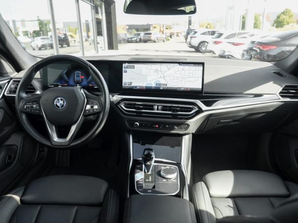 BMW i4 Gran Coupé 40 eDrive Kamera Easy-Pack SpurH