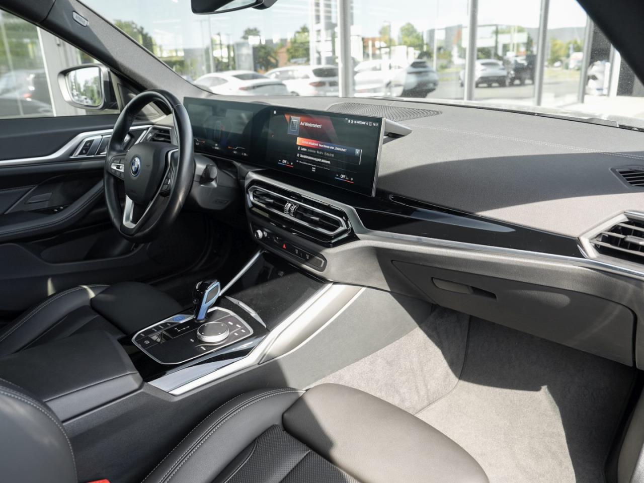 BMW i4 Gran Coupé 40 eDrive Kamera Easy-Pack SpurH