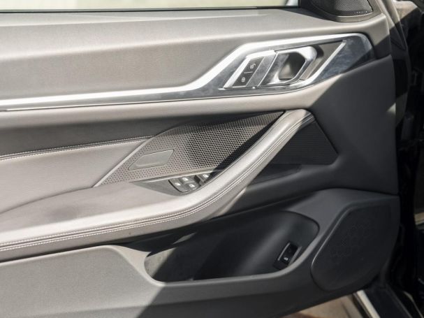 BMW i4 Gran Coupé 40 eDrive Kamera Easy-Pack SpurH