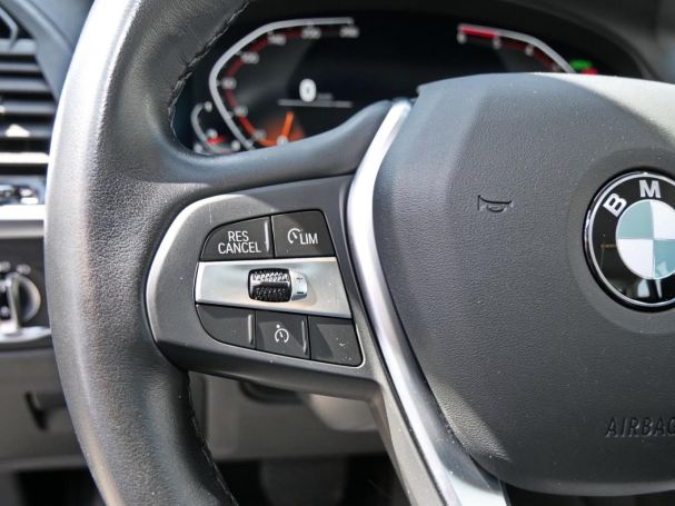 BMW X3 xDrive 20d MHD Advantage  Kamera Easy-P AHK