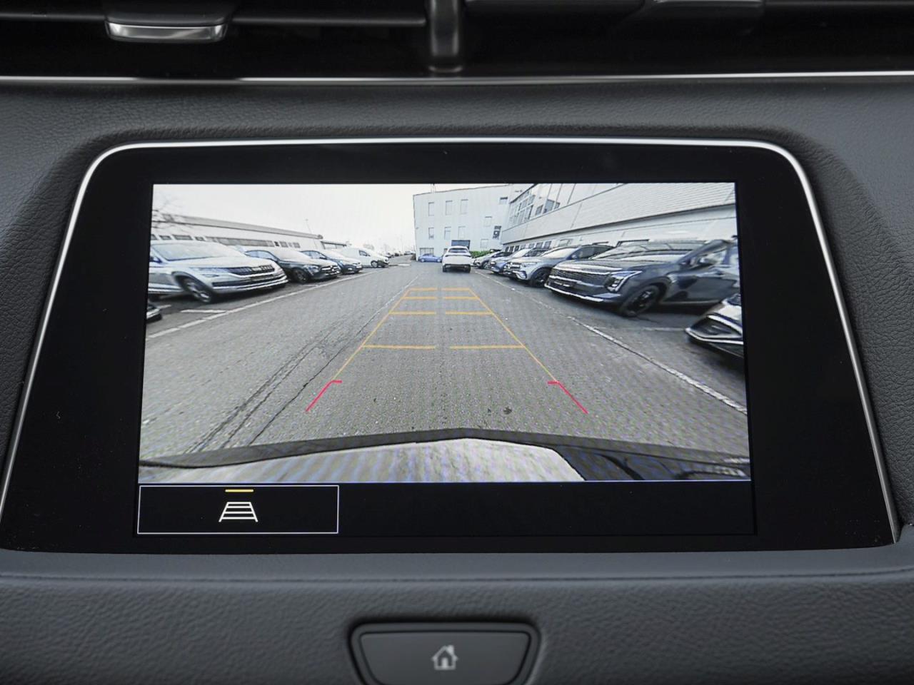 CADILLAC XT4 2.0 Turbo Luxury AWD Kamera Totwinkel SHZ