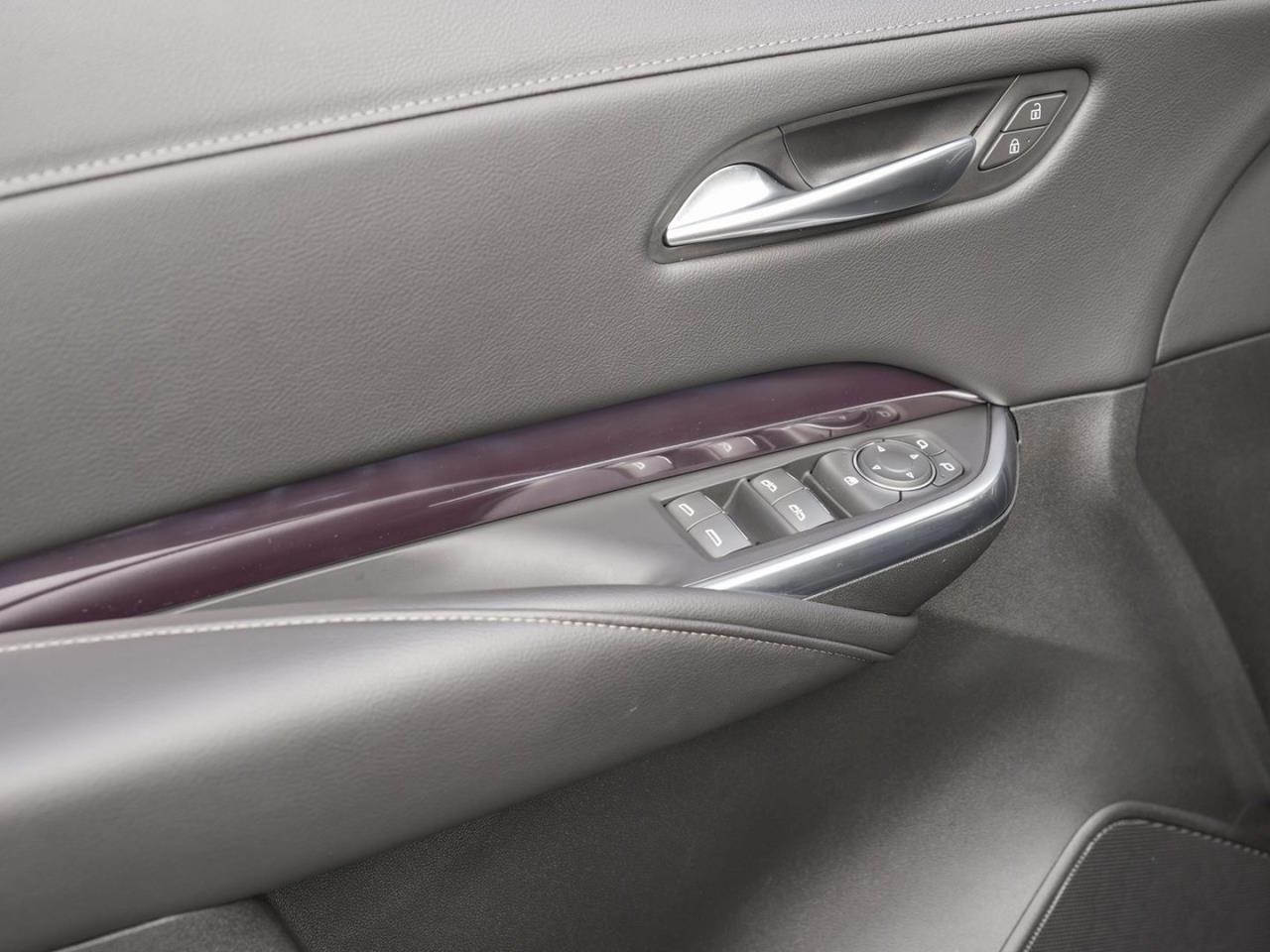 CADILLAC XT4 2.0 Turbo Luxury AWD Kamera Totwinkel SHZ