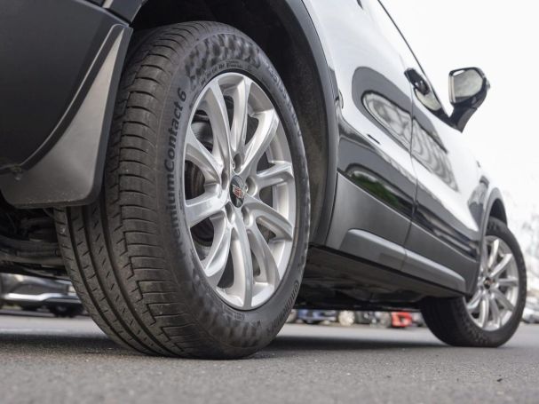 CADILLAC XT4 2.0 Turbo Luxury AWD Kamera Totwinkel SHZ