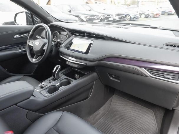 CADILLAC XT4 2.0 Turbo Luxury AWD Kamera Totwinkel SHZ