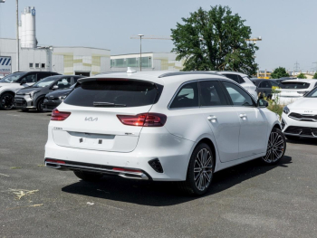 KIA Ceed SW 1.5T DCT GT-Line Navi Kamera JBL-Sound